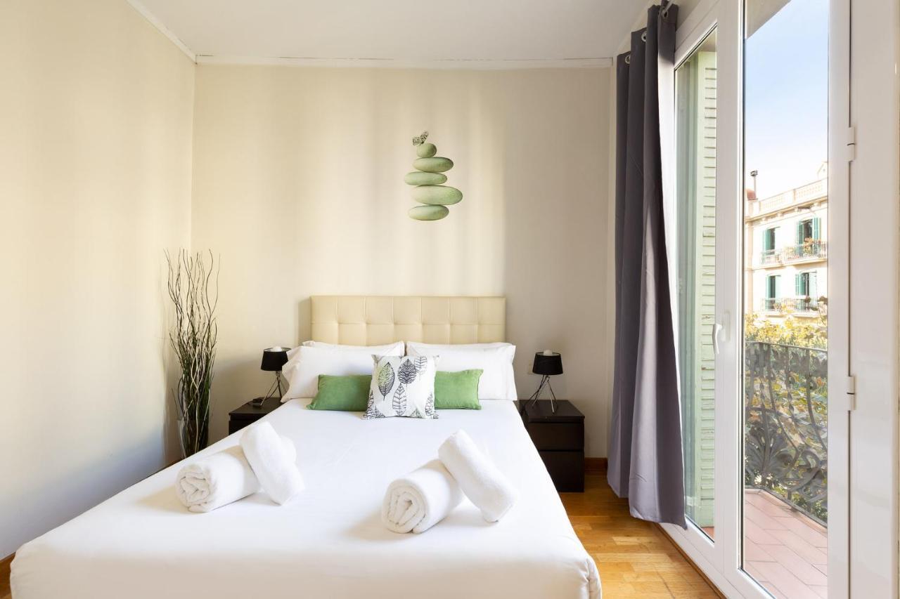 Stay U-Nique Apartments Consell Барселона Екстериор снимка